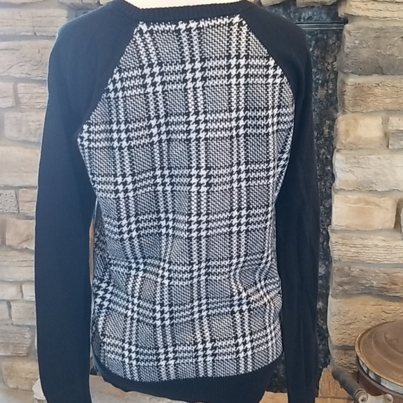 Merona Sweater - Picture 2 of 3